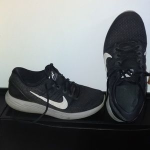 Nike lunarglide 9 mens size 9.5